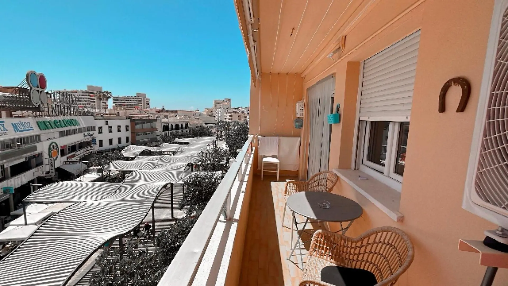 Precioso Dormitorio En El Centro De Torremolinos 0*,  Spanje